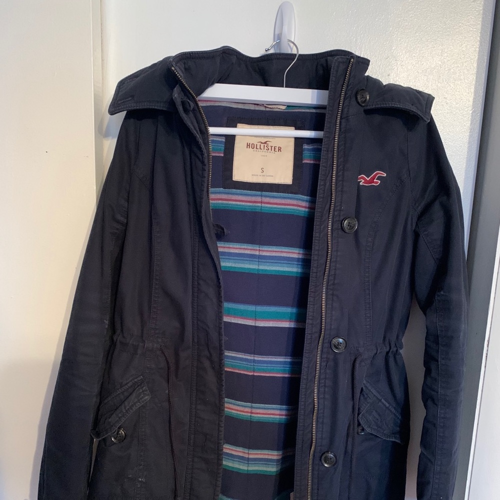hollister winter coat 🌧